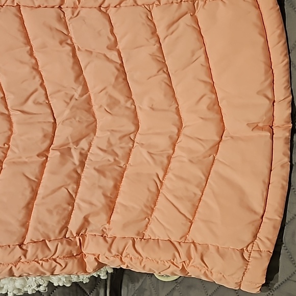 Gap Vest - Picture 16 of 17